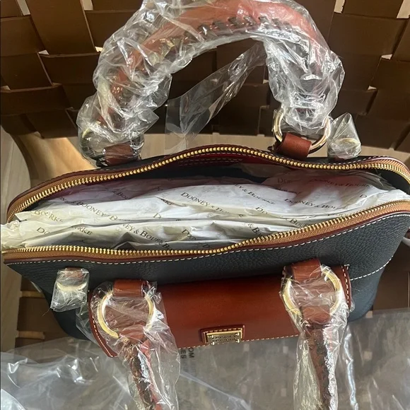 Dooney & Bourke midnight blue Aubrey Satchel. Includes cosmetic pouch NWT - Picture 6 of 9